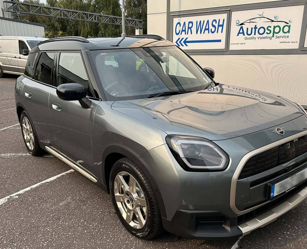 Mini Countryman ceramic coated